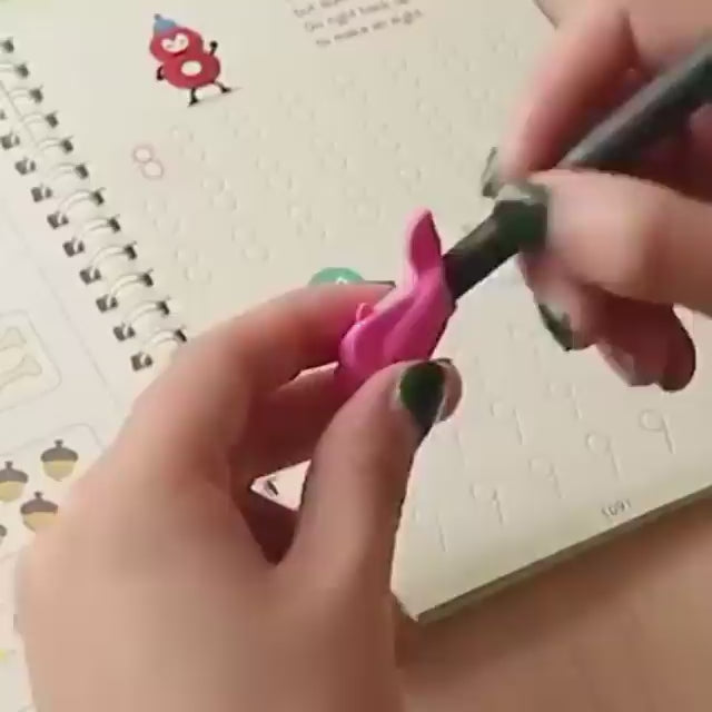 Kaadees Sank Magic Book for Kids | Magic Book with Reusable Magic Pen | Alphabet Writing Practice Book | Handwriting Improvement Kit for Kids | Tracing Books for Kids Ages 3-5 | Fun Kids Learning Book